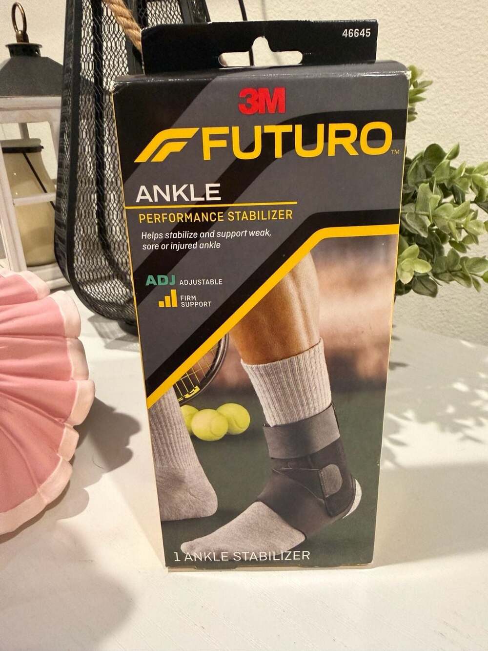 3M Futuro Performance Ankle Stabilizer, Model 46645, Adjustable